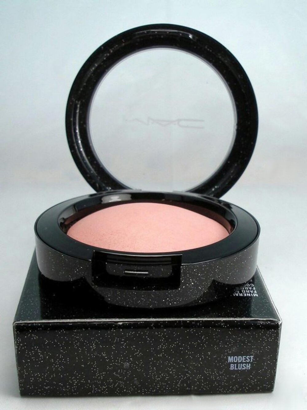 MAC Heirloom Mineralize Blush Modest Blush ( Salmon Pink) NIB